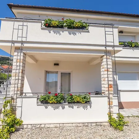 Dalibor Guest house 3*