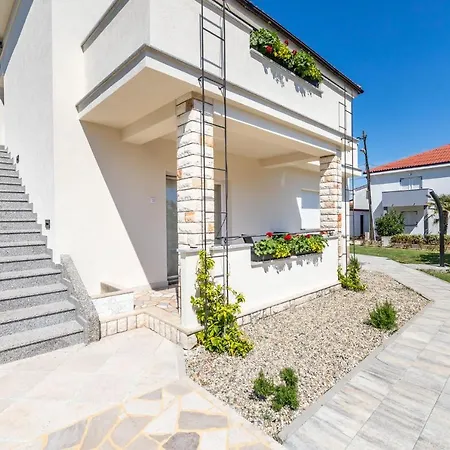 Dalibor Penzion Baška