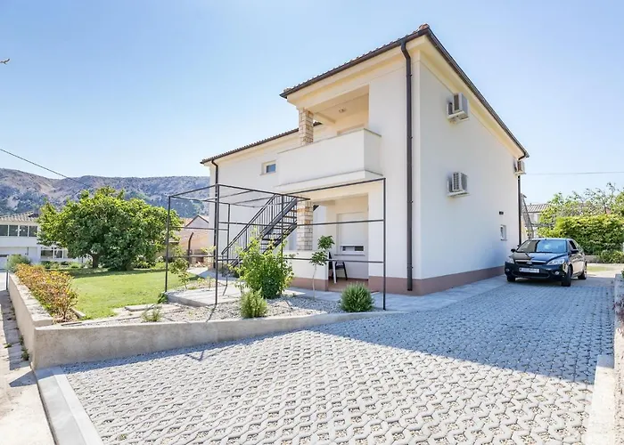 Dalibor 3* Baška